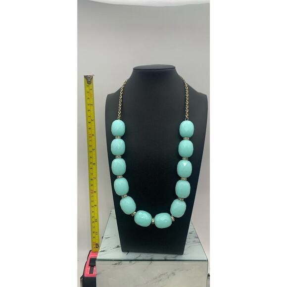 J. Crew Gold Tone Necklace W Faceted Acrylic Aquamarine Ice Blue Color Beads - Picture 3 of 5